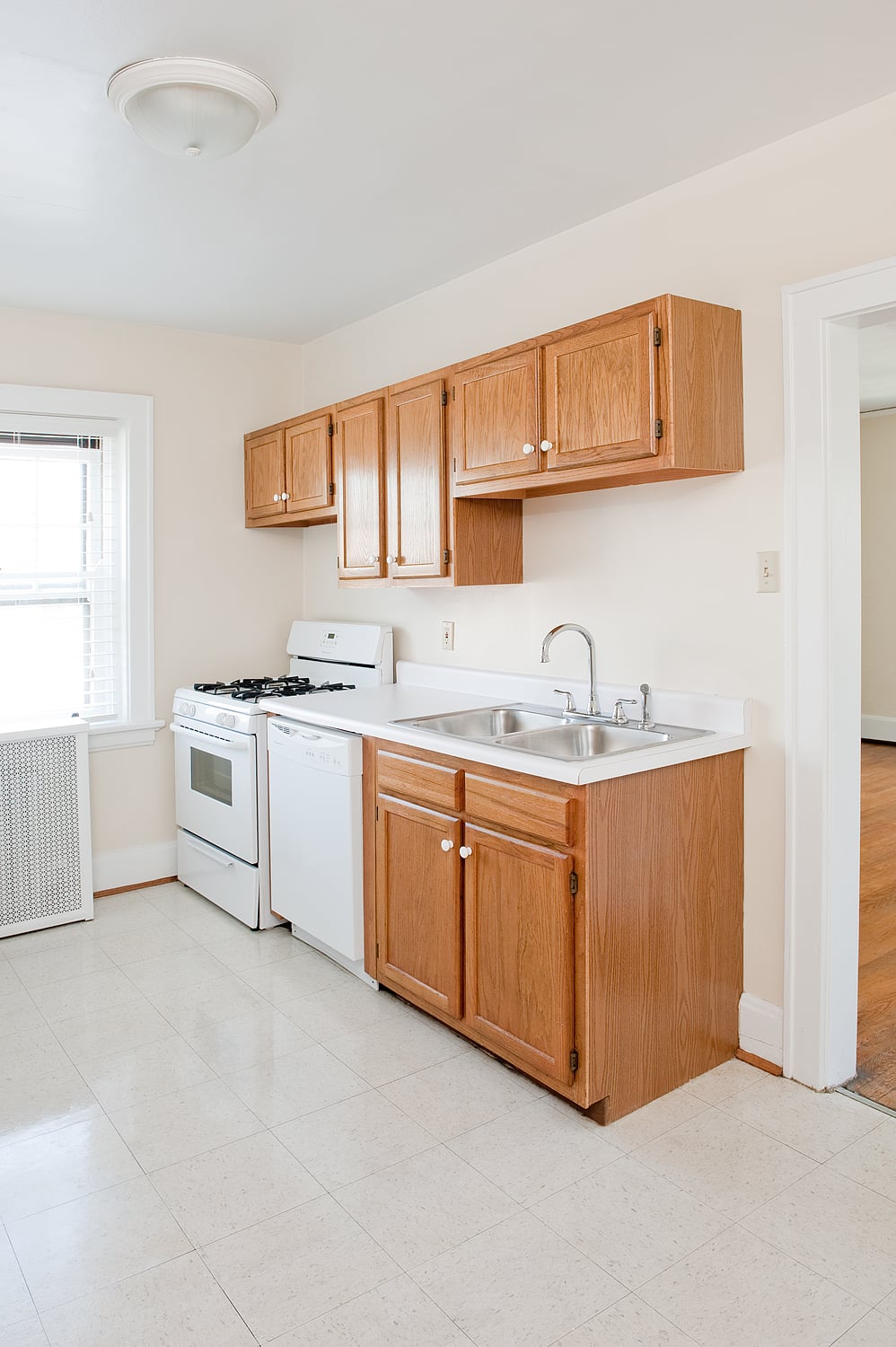 ADM201_KITCHEN_01
